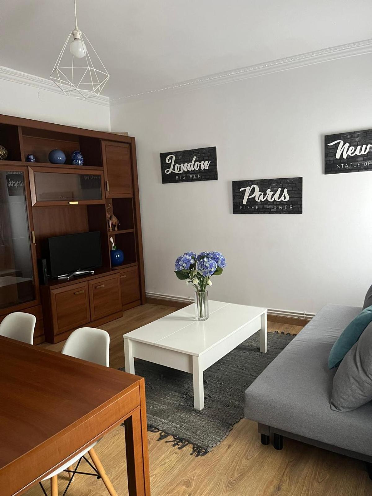 Bajo Al Lado Del Ayuntamiento Apartment Santander Ngoại thất bức ảnh
